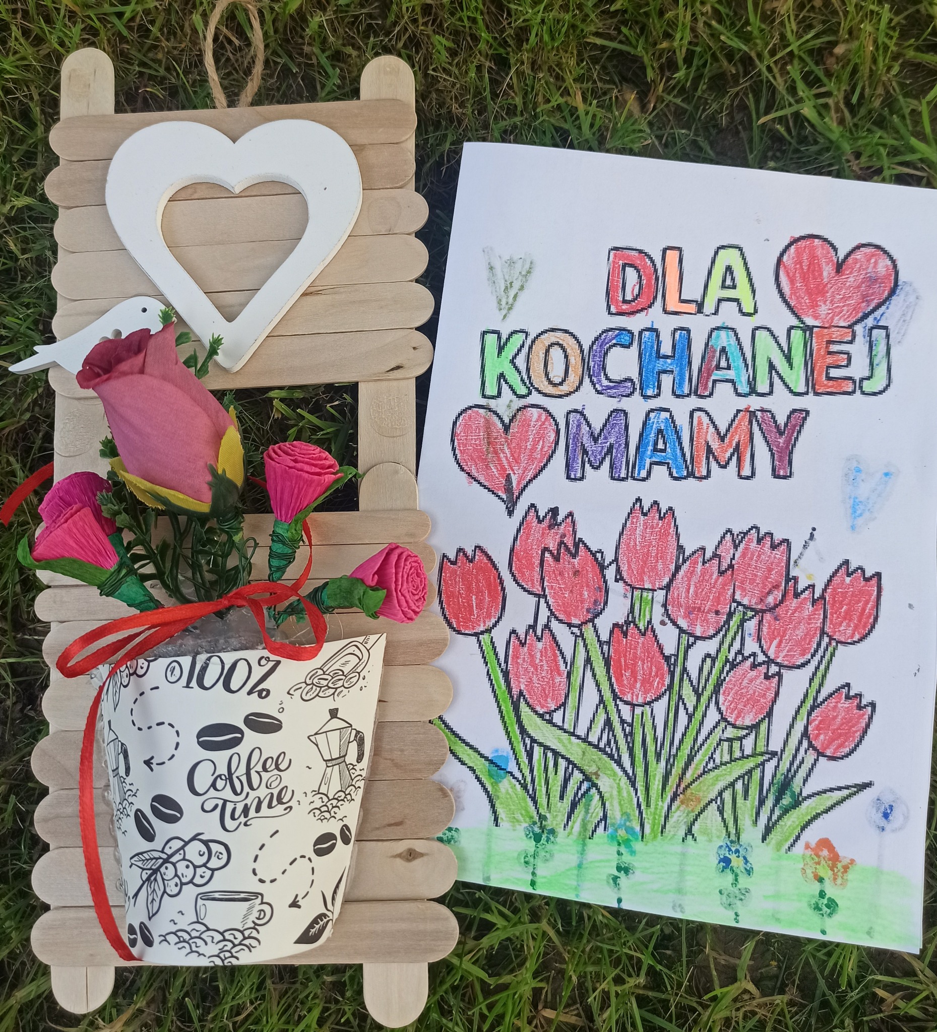 Laurki wykonane przez dzieci dla mam z okazji Dnia Matki