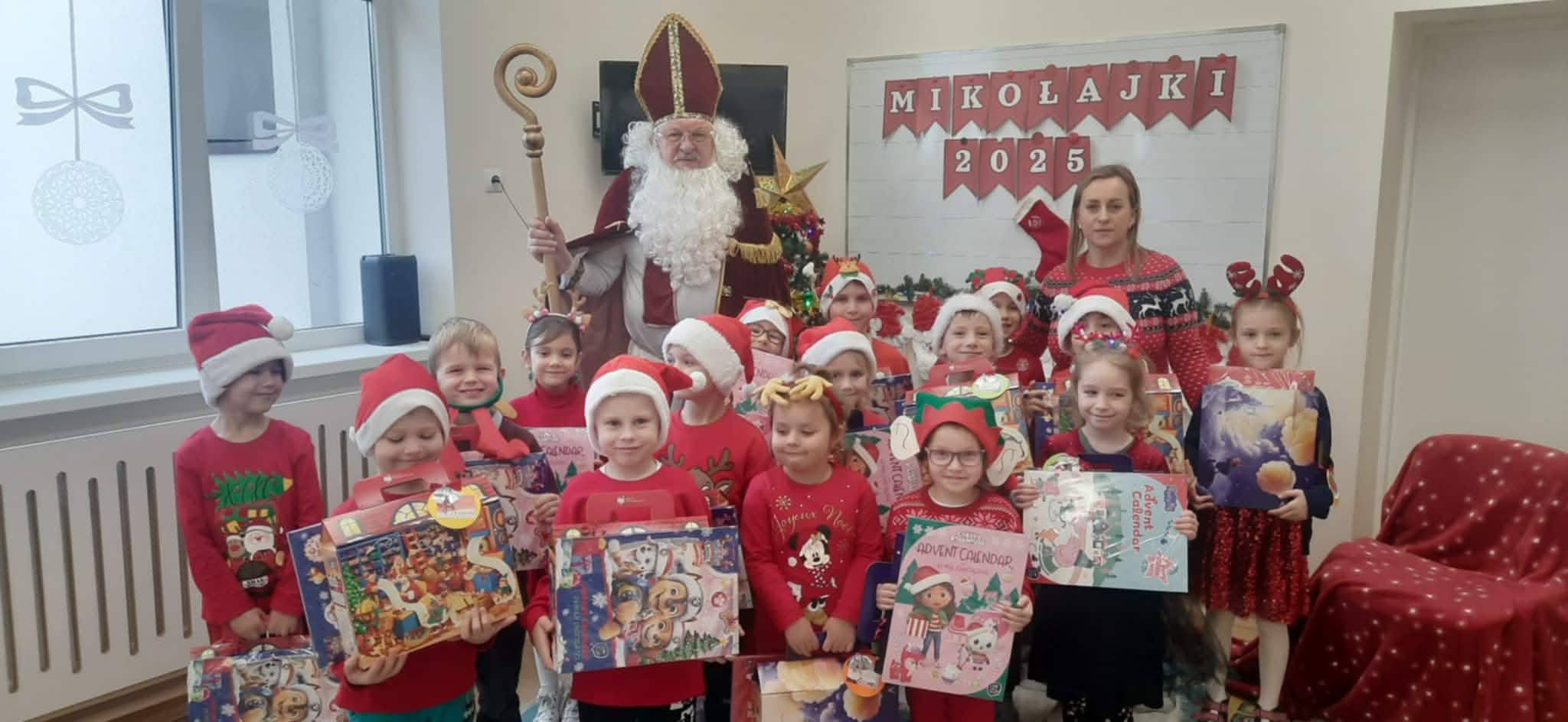 Spotkanie Biedroneczek ze Św. Mikołajem