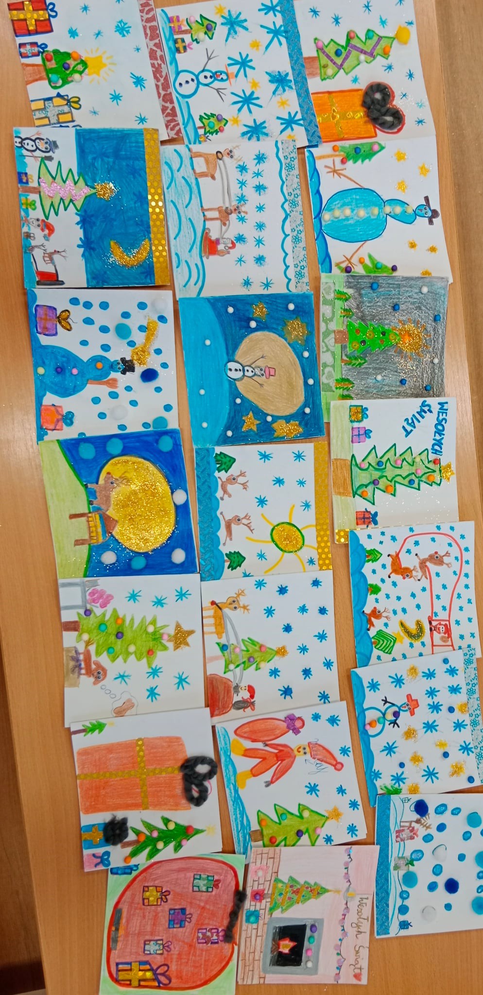 Kartki bożonarodzeniowe wykonane przez dzieci