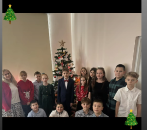 Uczniowie podczas wigilii klasowej